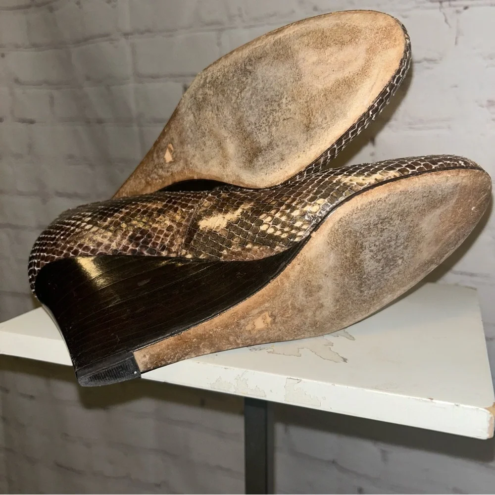 L.K. Bennett‎ snakeskin wedge shoes size 37